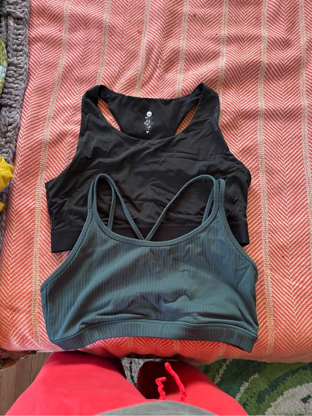 Senita Black and Teal Women’s Seamless Sports Bras - Pack of 2